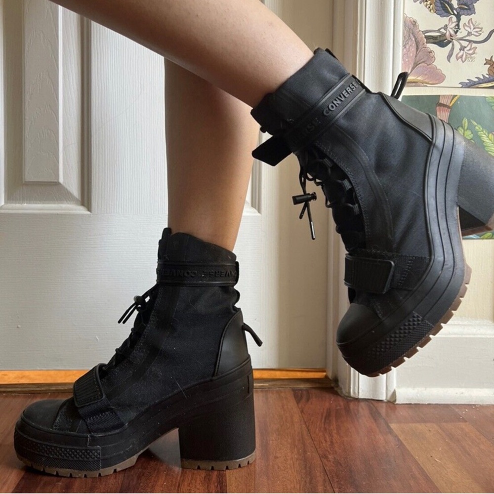 Converse boots